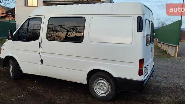 Білий Форд Транзит, об'ємом двигуна 2.5 л та пробігом 325 тис. км за 3600 $, фото 1 на Automoto.ua