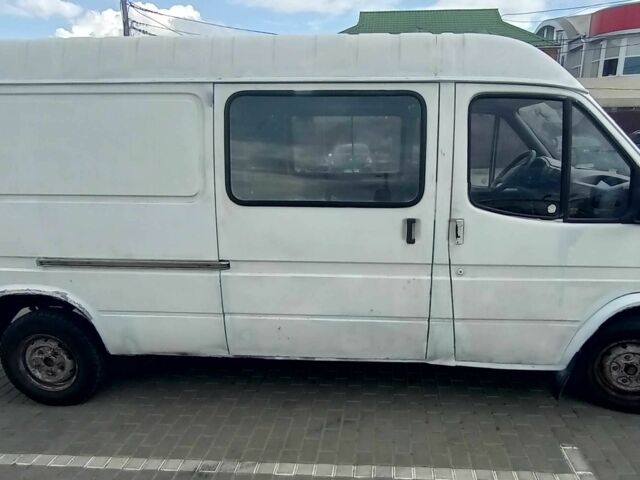 Белый Форд Транзит, объемом двигателя 2.5 л и пробегом 370 тыс. км за 2387 $, фото 2 на Automoto.ua