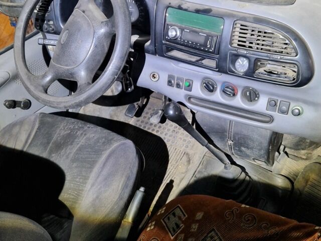 Белый Форд Транзит, объемом двигателя 2 л и пробегом 1 тыс. км за 2300 $, фото 6 на Automoto.ua