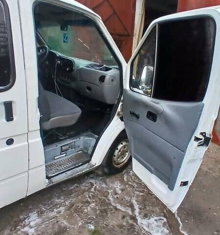 Білий Форд Транзит, об'ємом двигуна 2.5 л та пробігом 390 тис. км за 2600 $, фото 7 на Automoto.ua