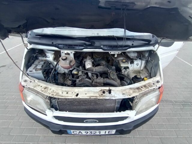 Белый Форд Транзит, объемом двигателя 2.5 л и пробегом 370 тыс. км за 2387 $, фото 6 на Automoto.ua