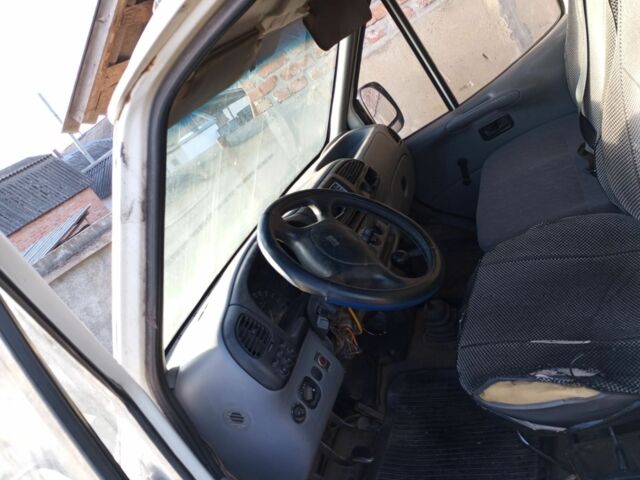 Белый Форд Транзит, объемом двигателя 2.5 л и пробегом 1 тыс. км за 1600 $, фото 5 на Automoto.ua