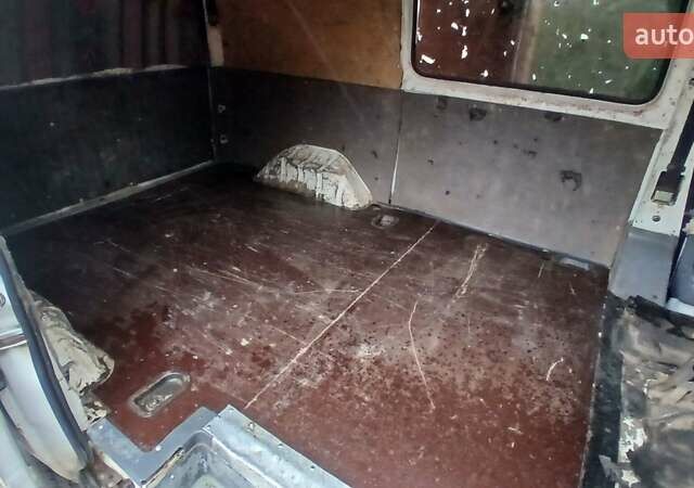 Білий Форд Транзит, об'ємом двигуна 2.5 л та пробігом 390 тис. км за 2600 $, фото 10 на Automoto.ua