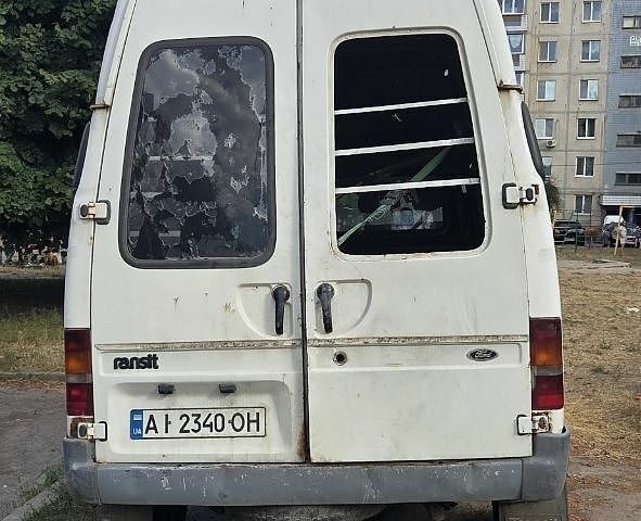 Білий Форд Транзит, об'ємом двигуна 2.5 л та пробігом 650 тис. км за 1995 $, фото 3 на Automoto.ua