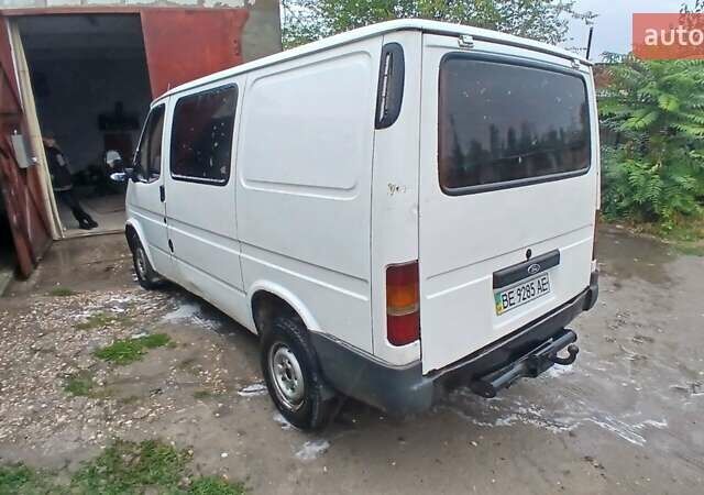 Білий Форд Транзит, об'ємом двигуна 2.5 л та пробігом 390 тис. км за 2600 $, фото 13 на Automoto.ua
