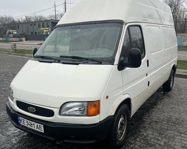 Белый Форд Транзит, объемом двигателя 2.5 л и пробегом 373 тыс. км за 4000 $, фото 2 на Automoto.ua