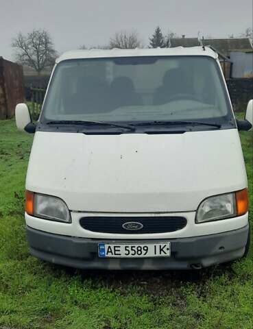 Белый Форд Транзит, объемом двигателя 2.5 л и пробегом 400 тыс. км за 2400 $, фото 2 на Automoto.ua