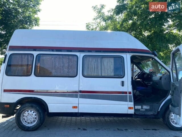 Білий Форд Транзит, об'ємом двигуна 2.5 л та пробігом 375 тис. км за 2650 $, фото 2 на Automoto.ua