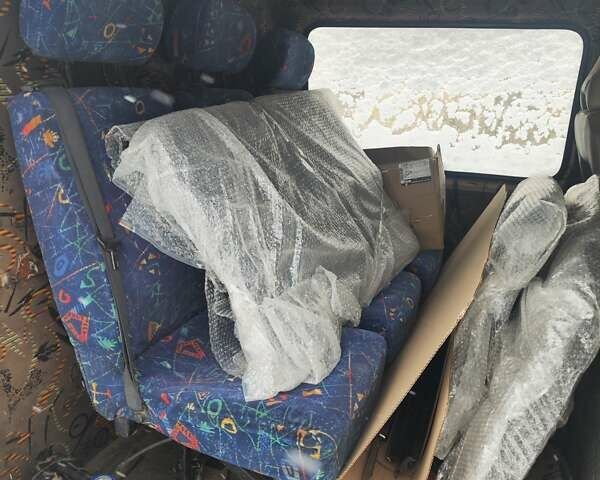 Белый Форд Транзит, объемом двигателя 2.5 л и пробегом 367 тыс. км за 2800 $, фото 7 на Automoto.ua