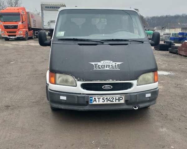 Белый Форд Транзит, объемом двигателя 2.5 л и пробегом 356 тыс. км за 3000 $, фото 1 на Automoto.ua