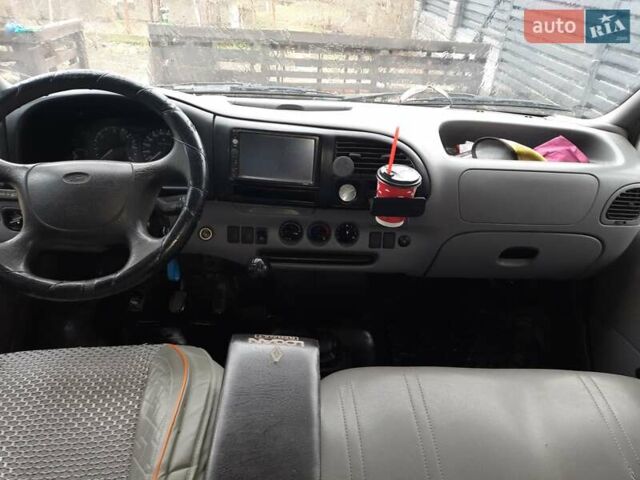 Белый Форд Транзит, объемом двигателя 2.5 л и пробегом 407 тыс. км за 2500 $, фото 4 на Automoto.ua