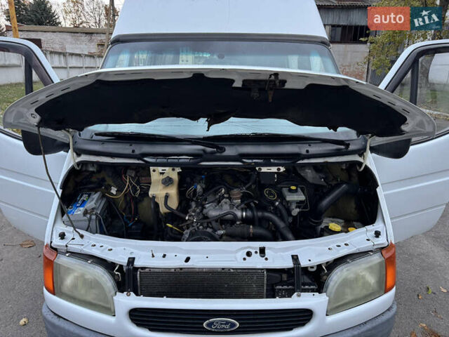 Білий Форд Транзит, об'ємом двигуна 2.5 л та пробігом 300 тис. км за 2799 $, фото 43 на Automoto.ua
