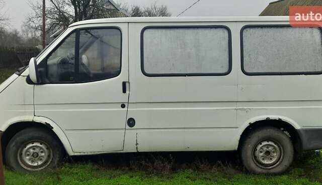 Белый Форд Транзит, объемом двигателя 2.5 л и пробегом 400 тыс. км за 2400 $, фото 3 на Automoto.ua