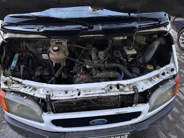 Білий Форд Транзит, об'ємом двигуна 2.5 л та пробігом 400 тис. км за 2500 $, фото 4 на Automoto.ua