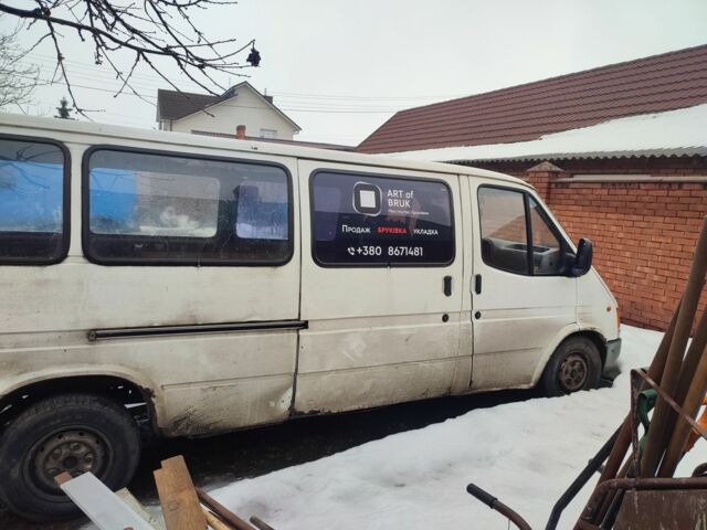 Белый Форд Транзит, объемом двигателя 2.5 л и пробегом 400 тыс. км за 741 $, фото 2 на Automoto.ua