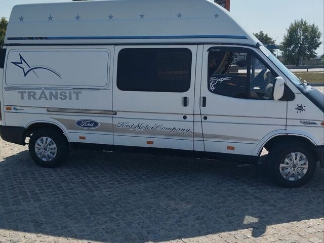 Белый Форд Транзит, объемом двигателя 2.5 л и пробегом 200 тыс. км за 4999 $, фото 1 на Automoto.ua