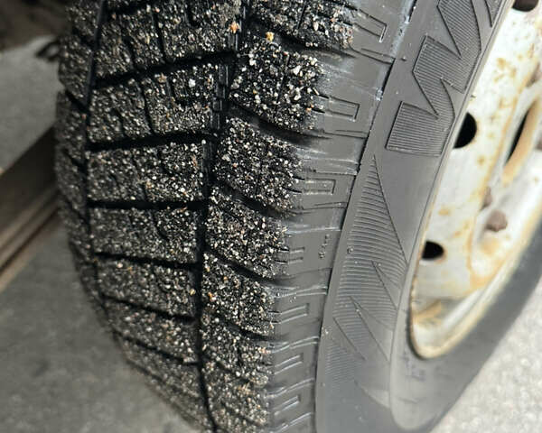 Білий Форд Транзит, об'ємом двигуна 2.5 л та пробігом 300 тис. км за 2799 $, фото 44 на Automoto.ua