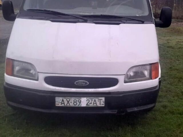 Белый Форд Транзит, объемом двигателя 2.5 л и пробегом 1000 тыс. км за 3200 $, фото 1 на Automoto.ua