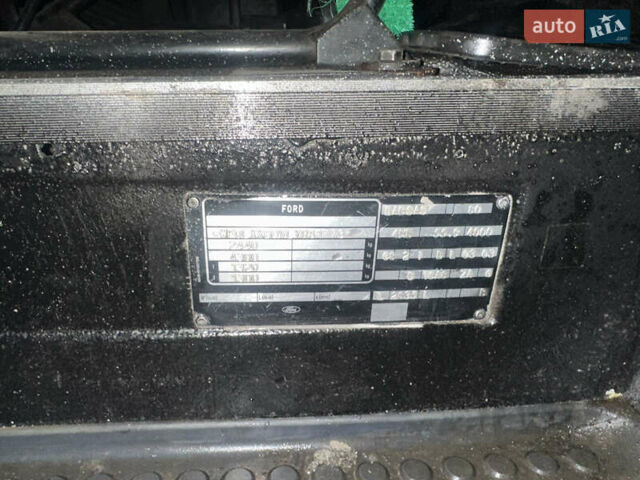 Білий Форд Транзит, об'ємом двигуна 2.5 л та пробігом 400 тис. км за 2400 $, фото 10 на Automoto.ua