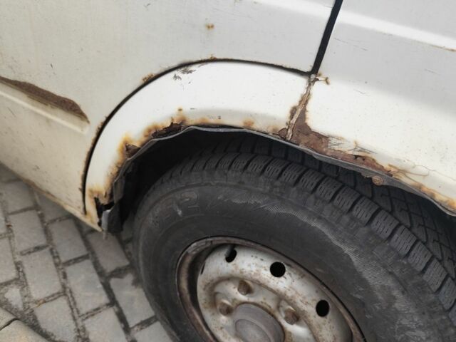 Білий Форд Транзит, об'ємом двигуна 2.5 л та пробігом 370 тис. км за 2200 $, фото 3 на Automoto.ua