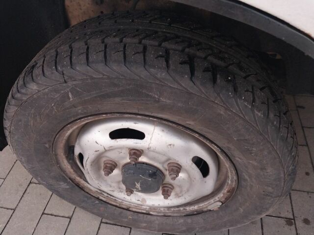 Белый Форд Транзит, объемом двигателя 2 л и пробегом 250 тыс. км за 4200 $, фото 4 на Automoto.ua