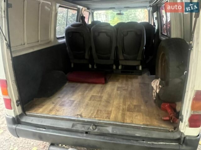 Білий Форд Транзит, об'ємом двигуна 2.5 л та пробігом 386 тис. км за 3500 $, фото 9 на Automoto.ua