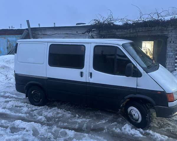 Білий Форд Транзит, об'ємом двигуна 2.5 л та пробігом 400 тис. км за 2400 $, фото 1 на Automoto.ua