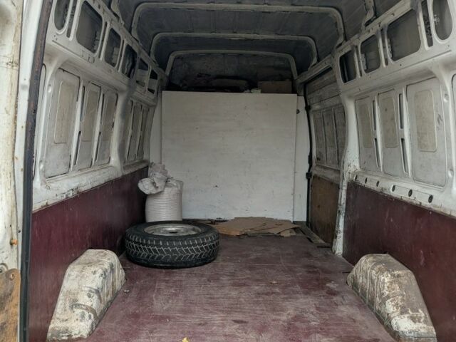 Білий Форд Транзит, об'ємом двигуна 2.4 л та пробігом 640 тис. км за 4200 $, фото 1 на Automoto.ua