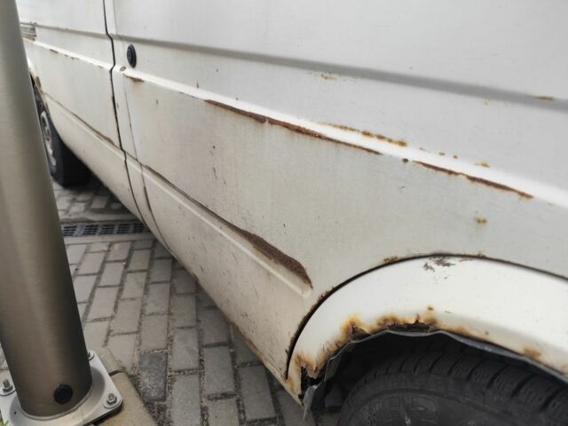 Білий Форд Транзит, об'ємом двигуна 2.5 л та пробігом 370 тис. км за 2200 $, фото 5 на Automoto.ua