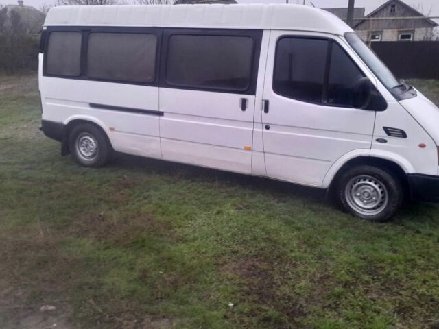 Белый Форд Транзит, объемом двигателя 2.5 л и пробегом 1000 тыс. км за 3200 $, фото 3 на Automoto.ua