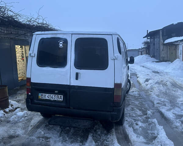 Білий Форд Транзит, об'ємом двигуна 2.5 л та пробігом 400 тис. км за 2400 $, фото 2 на Automoto.ua