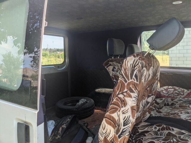 Белый Форд Транзит, объемом двигателя 2 л и пробегом 390 тыс. км за 2000 $, фото 10 на Automoto.ua