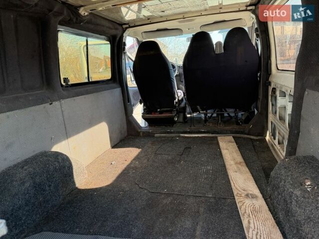 Белый Форд Транзит, объемом двигателя 1.99 л и пробегом 537 тыс. км за 3700 $, фото 9 на Automoto.ua