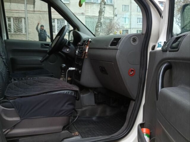 Белый Форд Транзит, объемом двигателя 1.8 л и пробегом 42 тыс. км за 2400 $, фото 5 на Automoto.ua