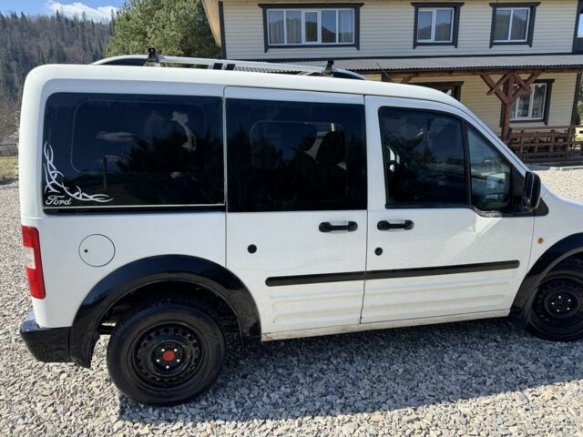 Белый Форд Транзит, объемом двигателя 1.8 л и пробегом 400 тыс. км за 3300 $, фото 2 на Automoto.ua