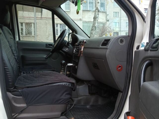 Белый Форд Транзит, объемом двигателя 1.8 л и пробегом 42 тыс. км за 2400 $, фото 6 на Automoto.ua