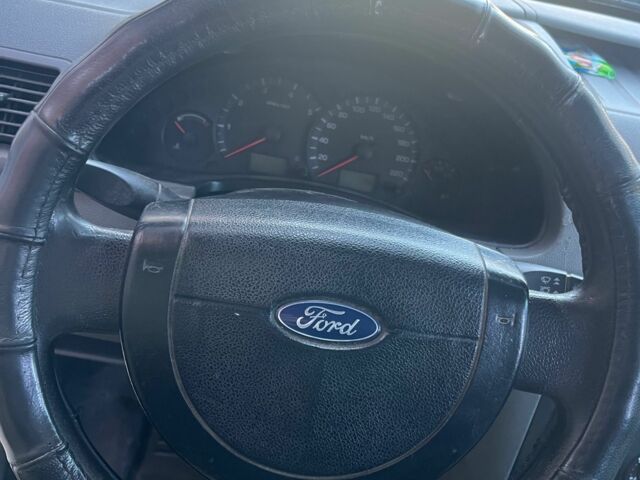 Белый Форд Транзит, объемом двигателя 1.8 л и пробегом 260 тыс. км за 2200 $, фото 5 на Automoto.ua