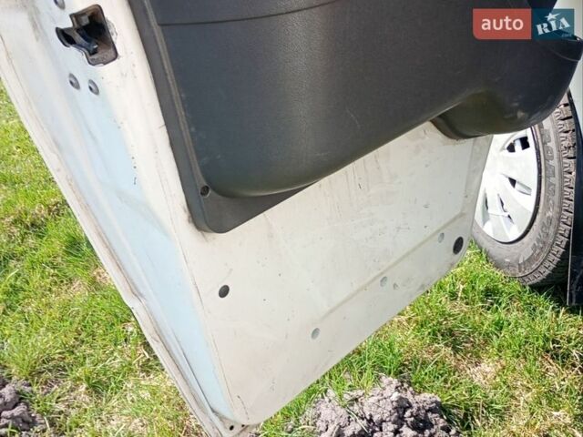 Белый Форд Транзит, объемом двигателя 1.99 л и пробегом 534 тыс. км за 4350 $, фото 9 на Automoto.ua