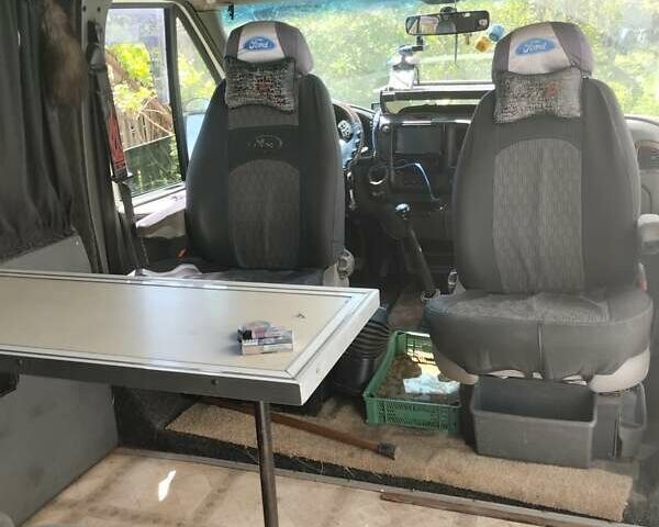 Білий Форд Транзит, об'ємом двигуна 2 л та пробігом 357 тис. км за 5100 $, фото 4 на Automoto.ua