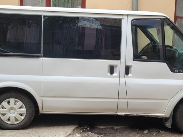 Белый Форд Транзит, объемом двигателя 2 л и пробегом 270 тыс. км за 4650 $, фото 10 на Automoto.ua