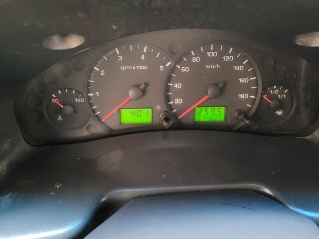 Белый Форд Транзит, объемом двигателя 2 л и пробегом 270 тыс. км за 4650 $, фото 4 на Automoto.ua