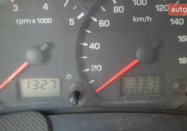 Белый Форд Транзит, объемом двигателя 2 л и пробегом 208 тыс. км за 3800 $, фото 10 на Automoto.ua