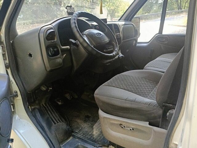 Білий Форд Транзит, об'ємом двигуна 2 л та пробігом 293 тис. км за 3500 $, фото 17 на Automoto.ua