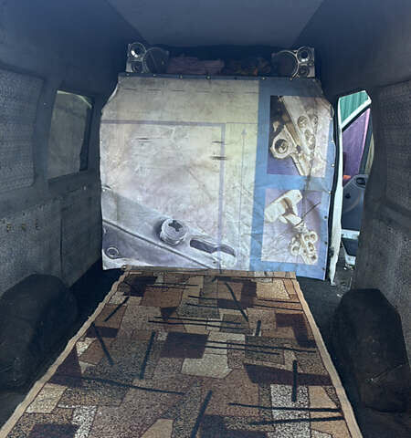 Белый Форд Транзит, объемом двигателя 2 л и пробегом 270 тыс. км за 4500 $, фото 4 на Automoto.ua