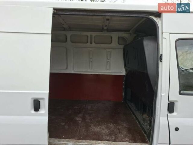 Білий Форд Транзит, об'ємом двигуна 2 л та пробігом 500 тис. км за 4500 $, фото 12 на Automoto.ua