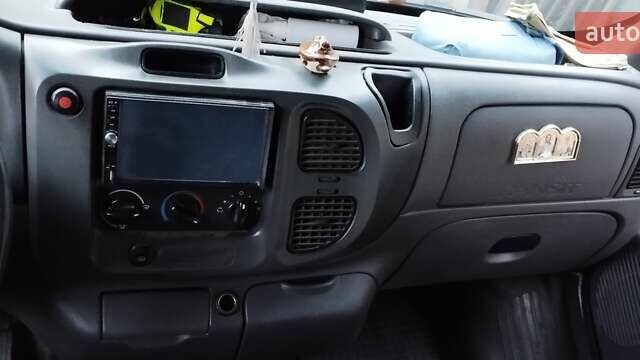 Белый Форд Транзит, объемом двигателя 2 л и пробегом 329 тыс. км за 5200 $, фото 1 на Automoto.ua