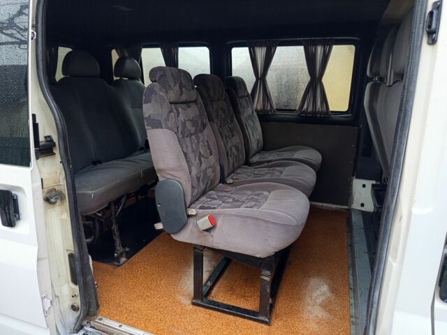 Белый Форд Транзит, объемом двигателя 2 л и пробегом 271 тыс. км за 3600 $, фото 12 на Automoto.ua