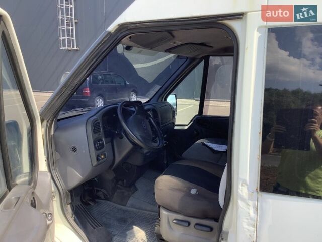 Белый Форд Транзит, объемом двигателя 2 л и пробегом 262 тыс. км за 3850 $, фото 4 на Automoto.ua