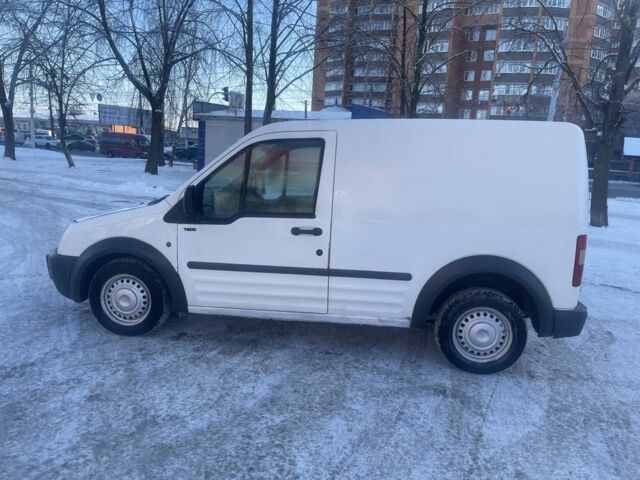 Белый Форд Транзит, объемом двигателя 1.8 л и пробегом 300 тыс. км за 1900 $, фото 1 на Automoto.ua