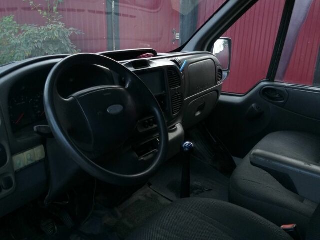 Белый Форд Транзит, объемом двигателя 2 л и пробегом 280 тыс. км за 3200 $, фото 5 на Automoto.ua